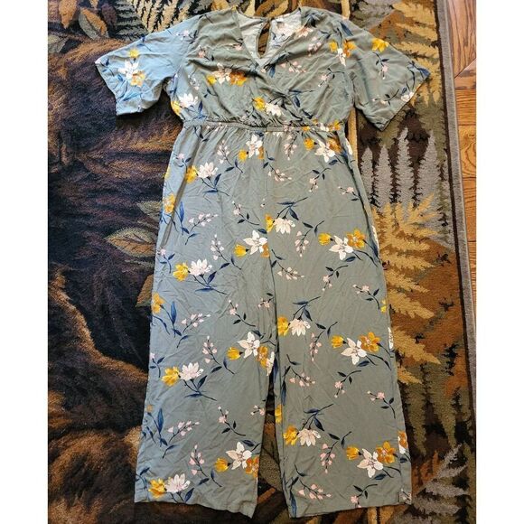 Old Navy Jumpsuit Women's 1X Green Floral Wrap Front Bell Sleeve Wide Leg - Picture 2 of 6